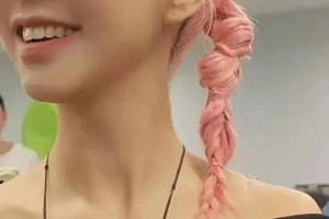 薛凯琪少女感十足 黑色露肩裙惊艳全场