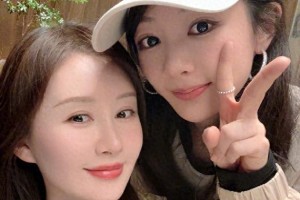 杨紫舒畅贴脸合照破塑料姐妹传闻，娱乐圈真友情典范