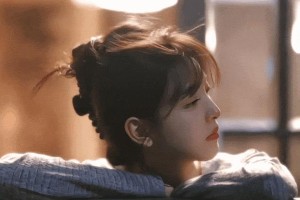 章若楠赵露思发量王者对比，揭秘内娱女星发量秘密