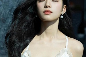 张婧仪自然美解析：古典与现代融合的独特气质